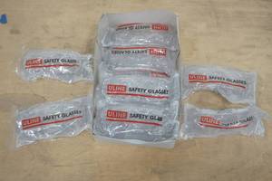 lot 167 image: box of safety glasses