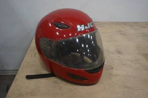 lot 173 image: helmet