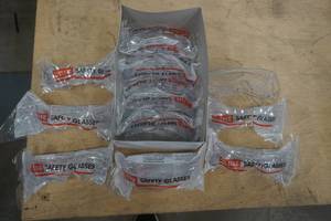 lot 174 image: safety glasses