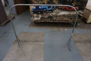 lot 192 image: wall mount bracket