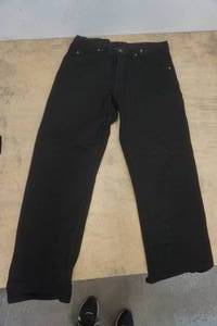lot 195 image: jeans