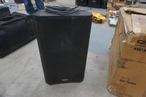 lot 221 image: speaker