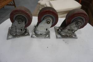 lot 326 image: castor wheels
