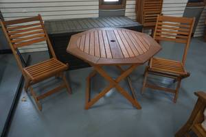 lot 363 image: table and chairs