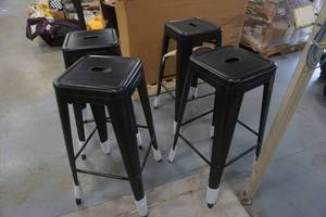 lot 372 image: barstools