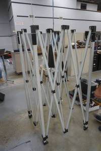 lot 402 image: canopy frame