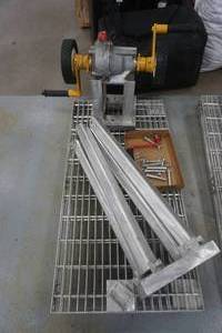 lot 417 image: demonstration platforms