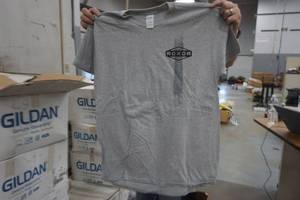 lot 445 image: mens t-shirts