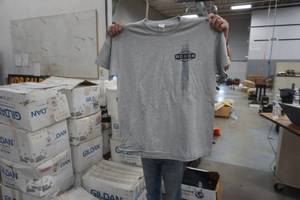 lot 448 image: mens t-shirts