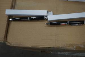 lot 480 image: pens