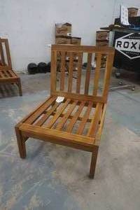 lot 532 image: patio furniture