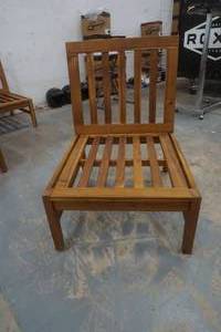 lot 533 image: patio furniture