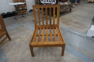 lot 535 image: patio furniture