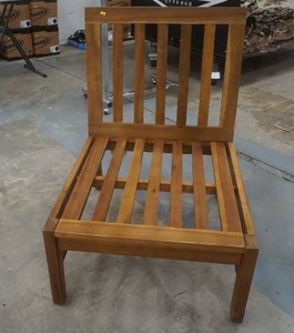lot 537 image: patio furniture