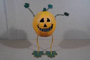 lot 8 image: Metal Pumpkin Candle Holder