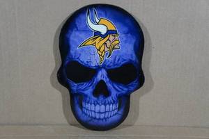lot 45 image: Minnesota Vikings Wood Wall Dcor