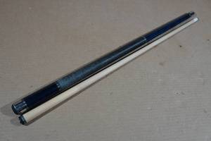 lot 84 image: Players American Heritage 2 Piece Pool Cue