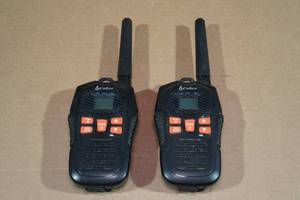 lot 129 image: Cobra Walkie-Talkies
