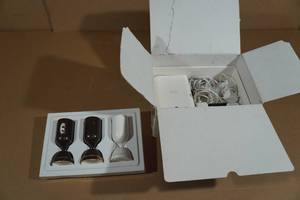 lot 151 image: Arlo Ultra 2 Spotlight Camera Security System