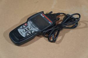 lot 153 image: Innova Diagnostic Automotive Code Reader