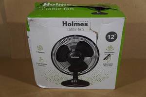 lot 202 image: Holmes 12 Table Fan