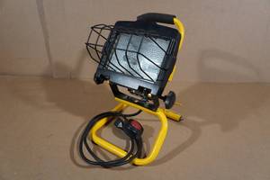 lot 228 image: Jobsite Light