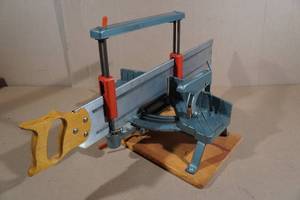 lot 229 image: Craftsman 26 Miter Saw