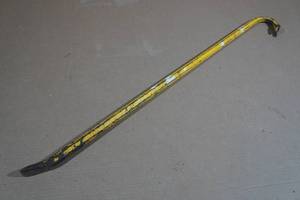 lot 239 image: Large Pry Bar