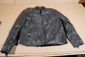 lot 246 image: Leather Jacket - 4XL