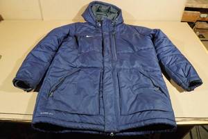 lot 256 image: Nike Storm-Fit Winter Jacket -XL