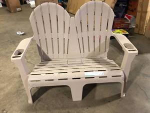 lot 24 image: Stylewell Adriondack Bench Putty Beige  Customer Returns See Pictures