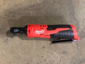 lot 14 image: Milwaukee M12 12V Lithium-Ion Cordless 38 in. Ratchet (Tool-Only)  Customer Returns See Pictures
