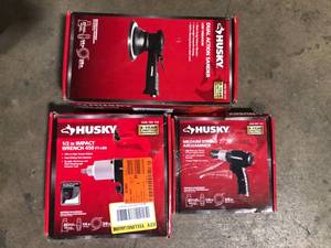 lot 43 image: Lot of Assorted Husky Tools  Various Models and Conditions  Customer Returns See Pictures