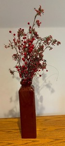 lot 94 image: Joan & Robbs Vase with Decorative Stems