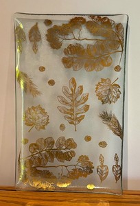 lot 139 image: Golden Accented Vintage Serving Platter