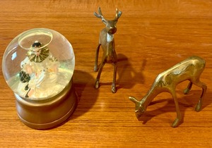 lot 119 image: Pretty Vintage Snow Globe and Brass Deer