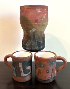 lot 153 image: Lovely Pottery Vase and Two Mugs
