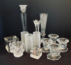 lot 168 image: Crystal and Clear Glass Candle Holders and Vase