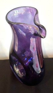 lot 182 image: Handblown Art Glass Carafe