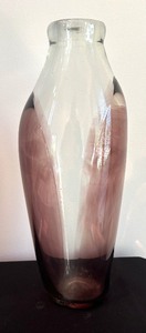 lot 191 image: Amazing Art Glass Vase