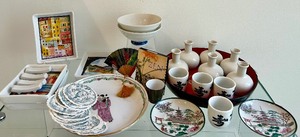 lot 215 image: Variety of Pretty Asian Treasures