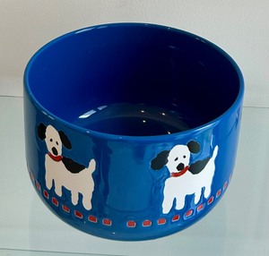 lot 135A image: Adorable Dog Bowl
