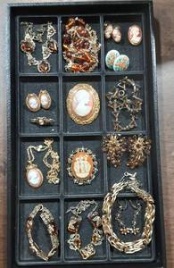Lot Of Cameos & Other Vintage Jewelry