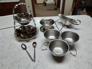Serving Pieces