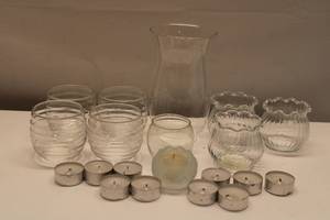 lot 41 image: Assorted Glass Candle Holders and Tealights Set