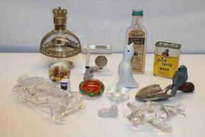 lot 71 image: Eclectic Decorative Collectibles Lot - Glass Figurines and Vintage Bottles