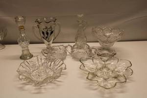 lot 74 image: Vintage Crystal Glassware Collection