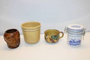 lot 75 image: Vintage Stoneware and Ceramic Pottery Lot