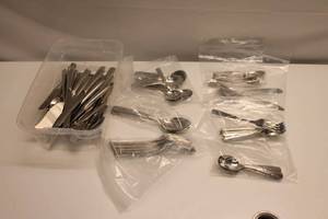 lot 110 image: Lot of Stainless Steel Cutlery Set