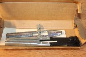 lot 144 image: CV Boot Tools Set with Manual